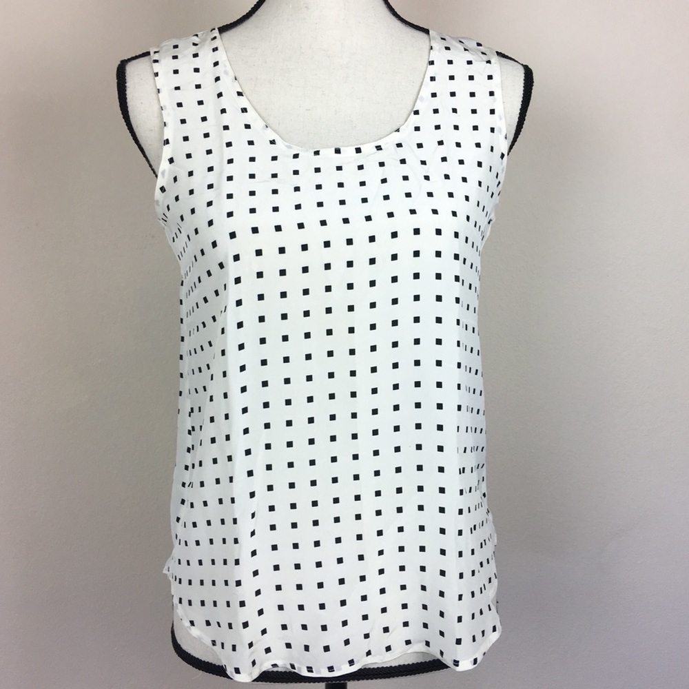 S.L.B by Sunny Leigh Square Sleeveless Blouse Top